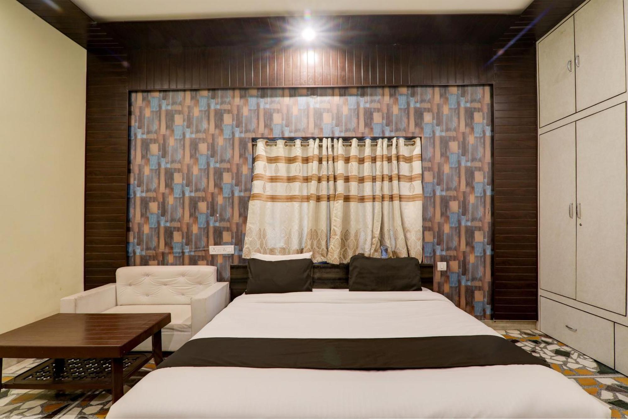 ורנאסי Hotel O Flagship Adbhut Moment Hotel מראה חיצוני תמונה