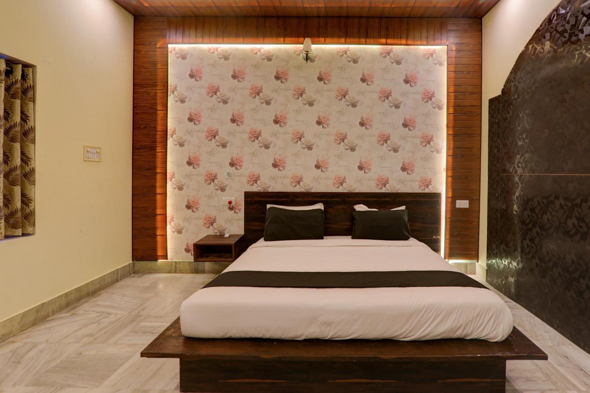 ורנאסי Hotel O Flagship Adbhut Moment Hotel מראה חיצוני תמונה